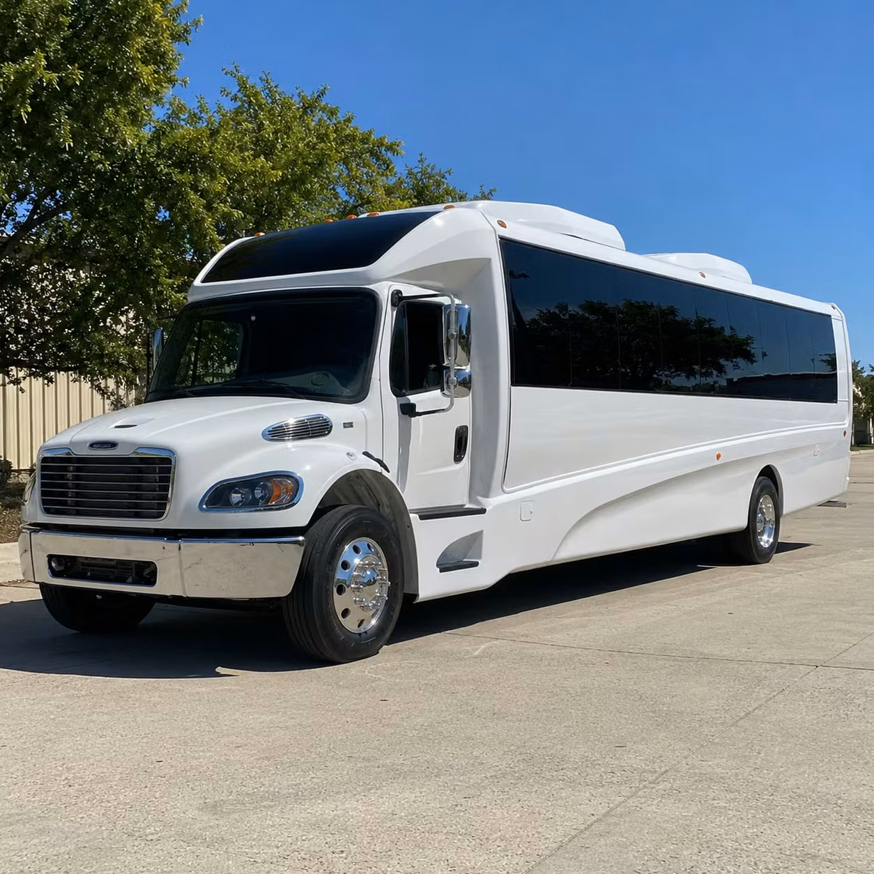kenosha 30 passenger minibus rental