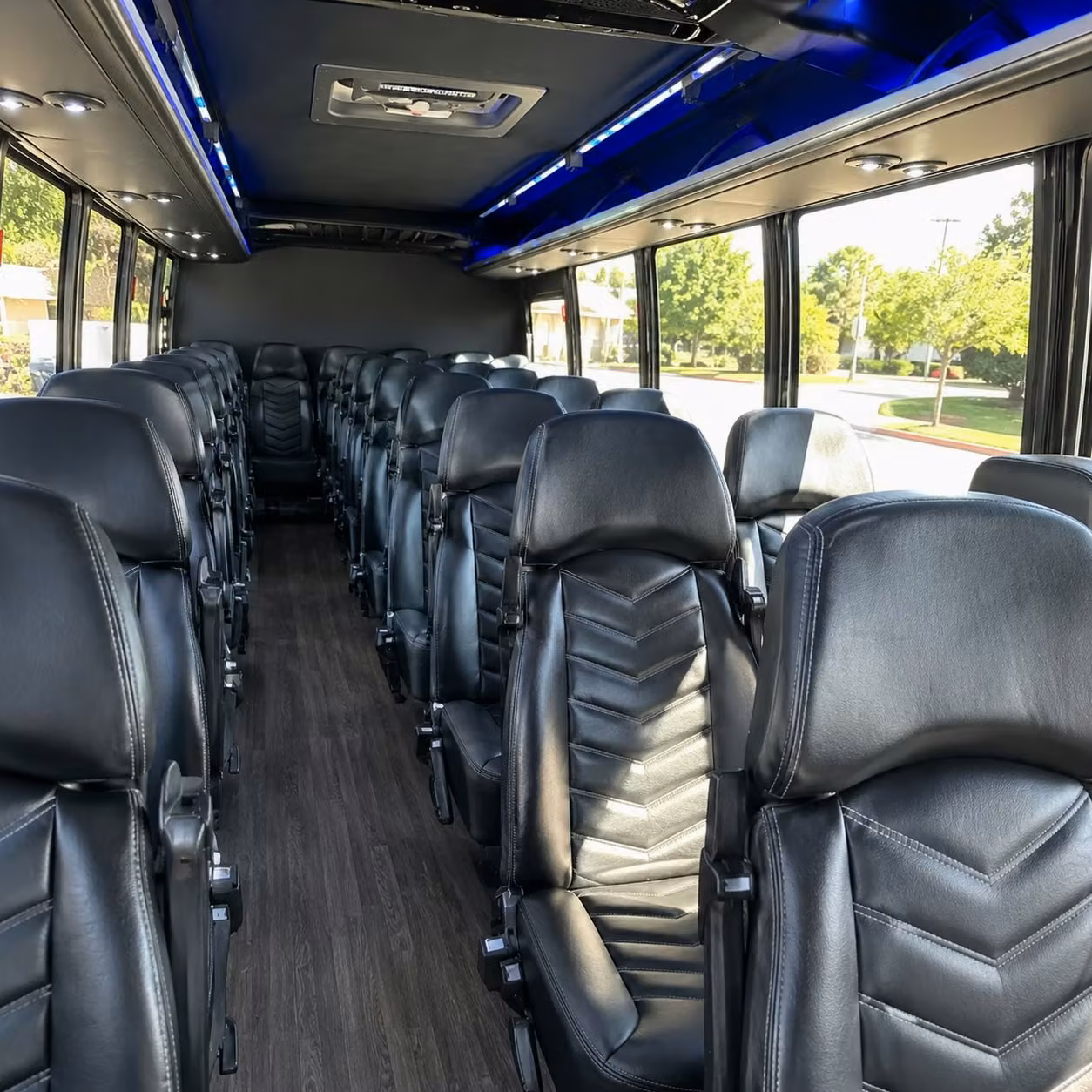 kenosha 35 passenger minibus rental